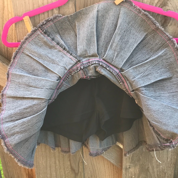 Girls Sz 8-10 Denim skort - Picture 5 of 5